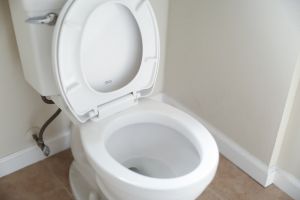 Jednoduchý návod, ako správne nainštalovať WC a napojiť ho na odpad